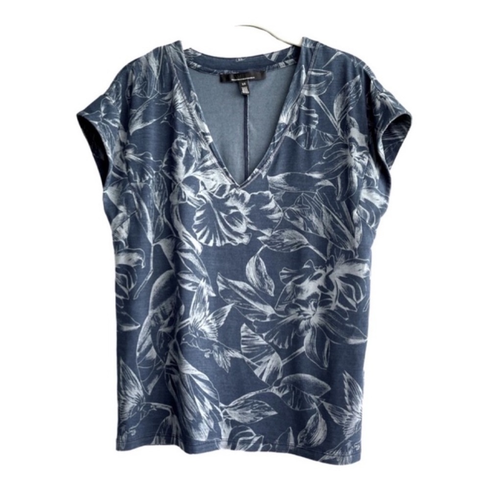 WHBM V-neck Tee Short Cap Sleeve Printed Top Denim Blue Off White Size XS
